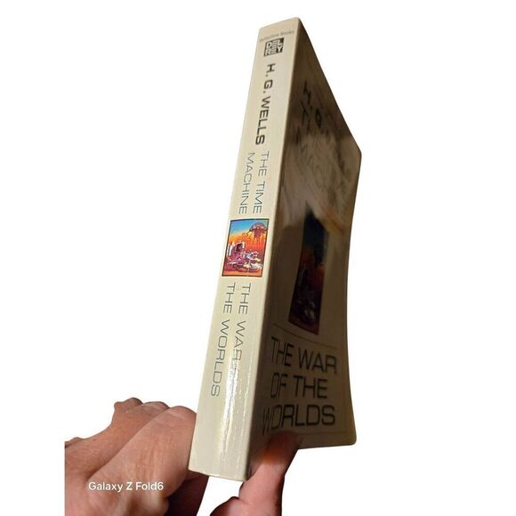 The time machine the war of the worlds by H.G. wells - del ray books- isbn 97804 - Picture 2 of 5